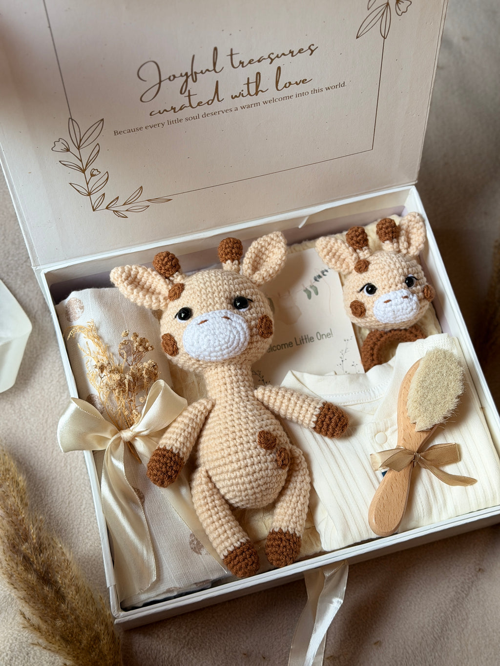Neutral Giraffe Gift set